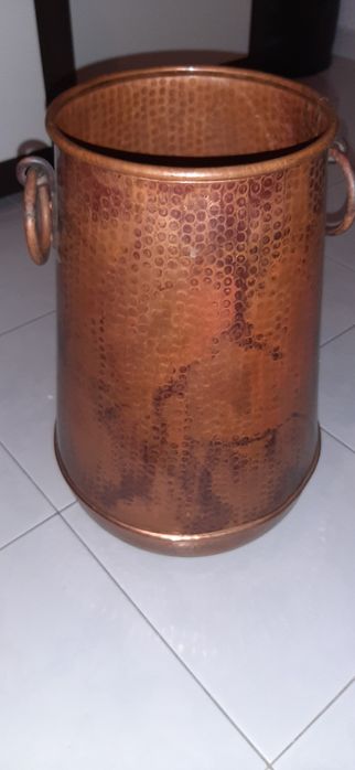 Pote em cobre  usado