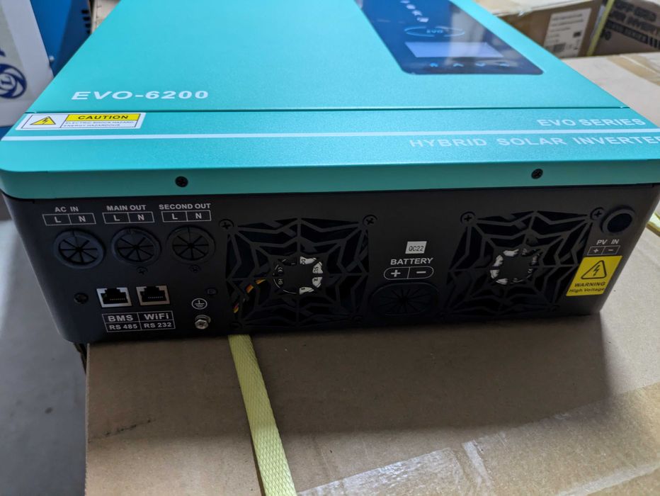 Гібридний сонячний інвертор SCI-EVO-6200