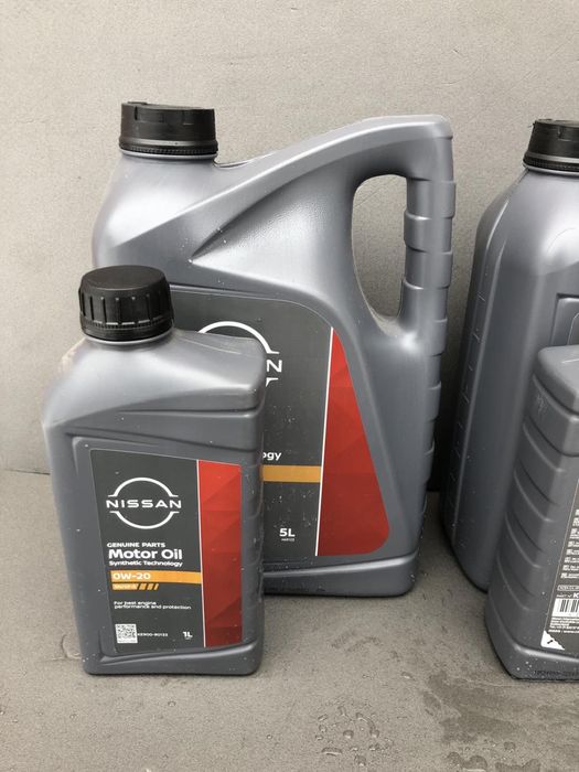 Масло 5w30/масло 10w40/Nissan 5w30 5L C4 - 1469/Nissan 5w40 5л -1459