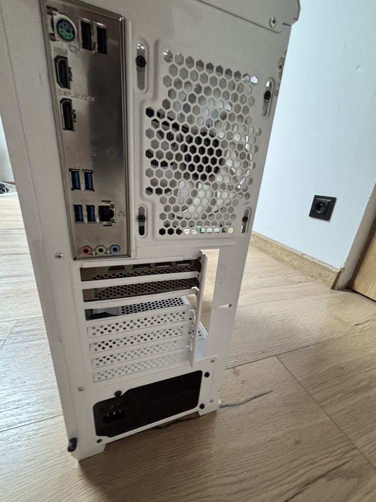 KOMPUTER na ostatnim zd sa wszystkie parametry DLA WYSZUKIWARKI[laptop
