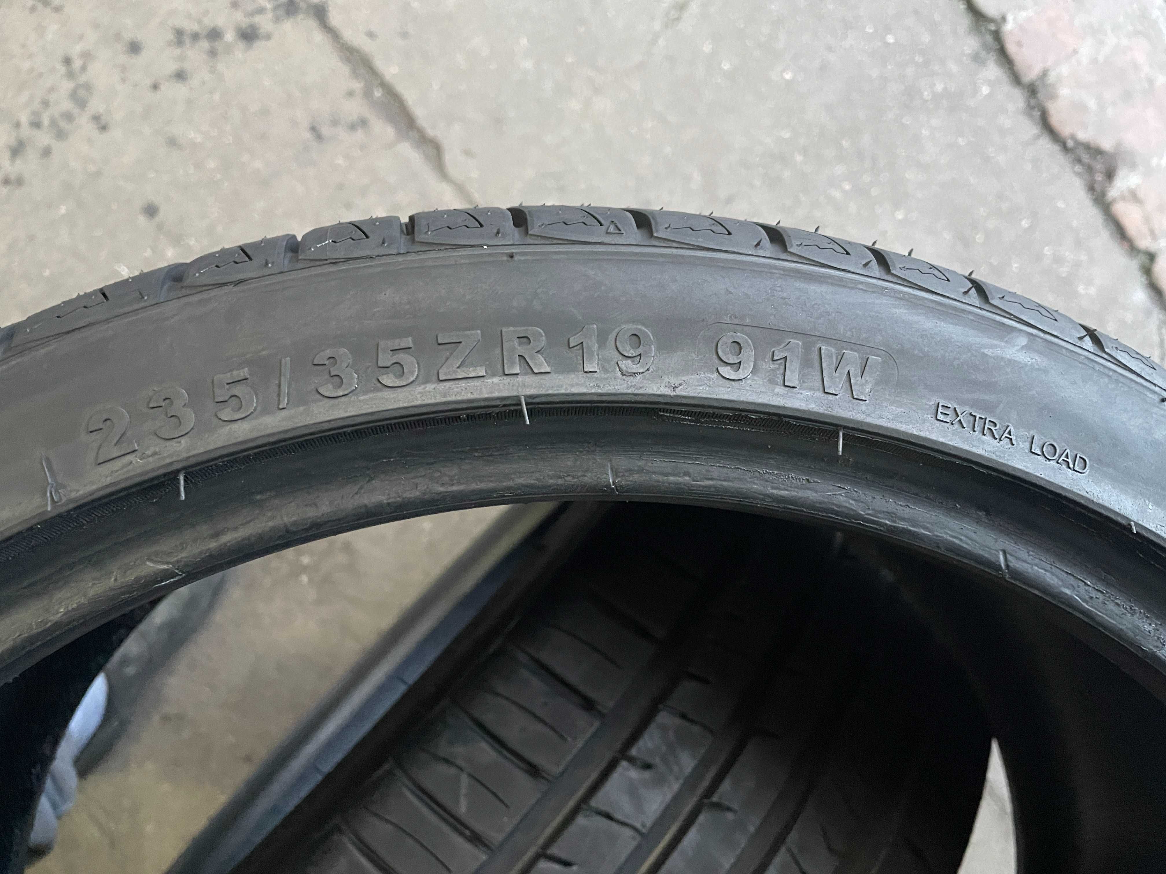 Para opon Firemax 235/35R19 Nowe
