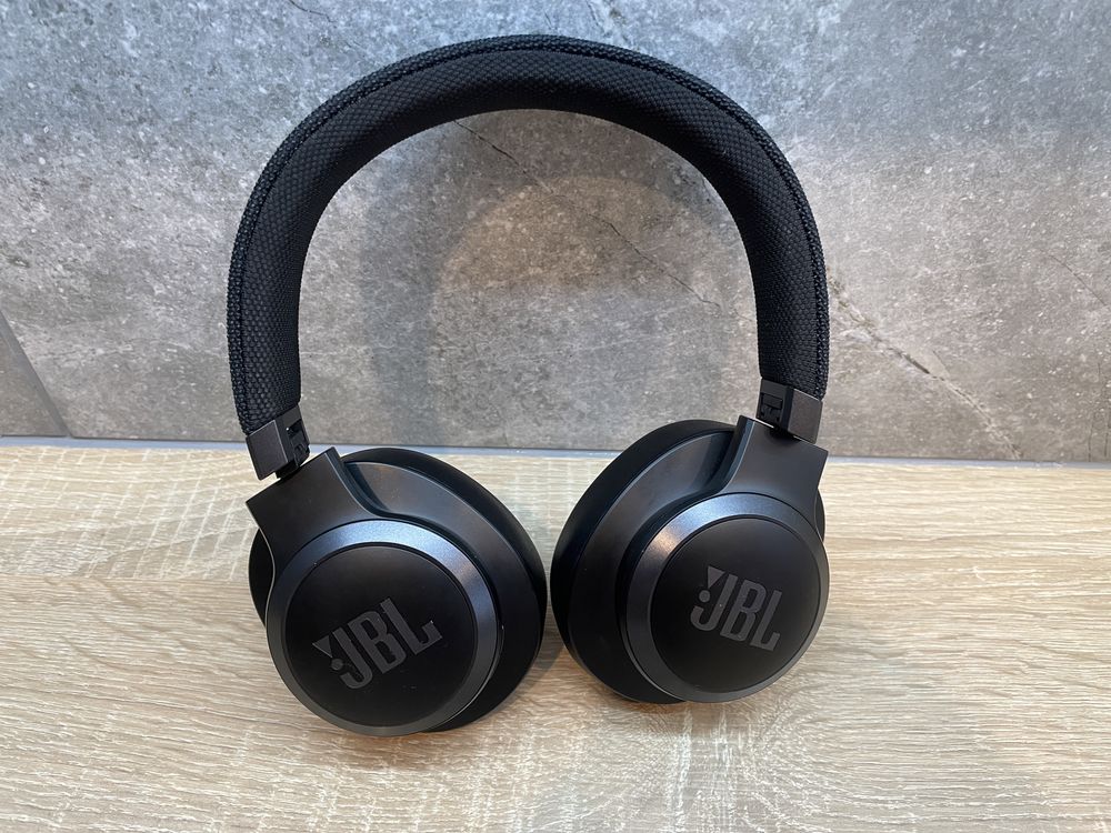 Навушники JBL Live 660 NC Black