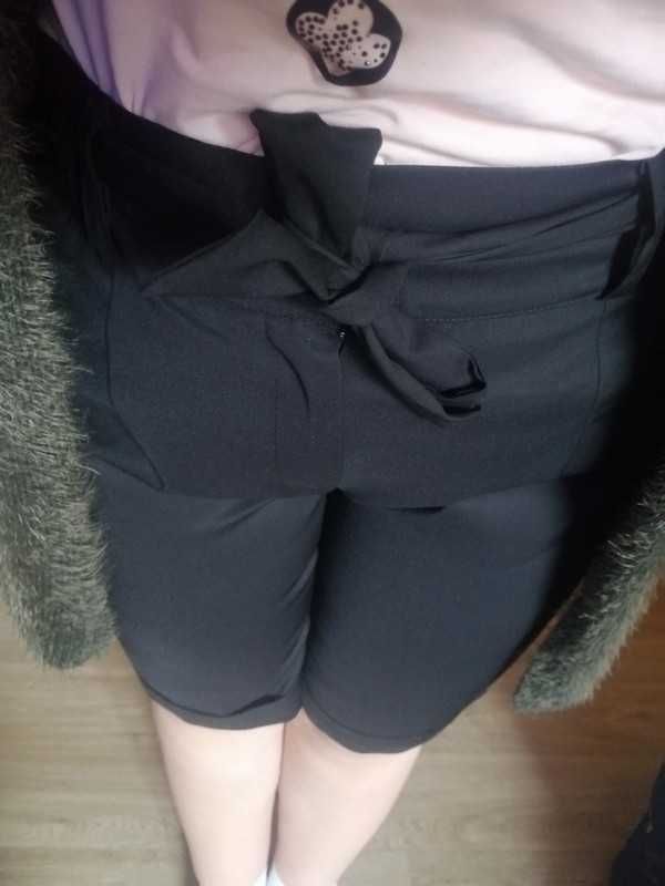 Czarne spodenki z wysokim stanem 54 plus size