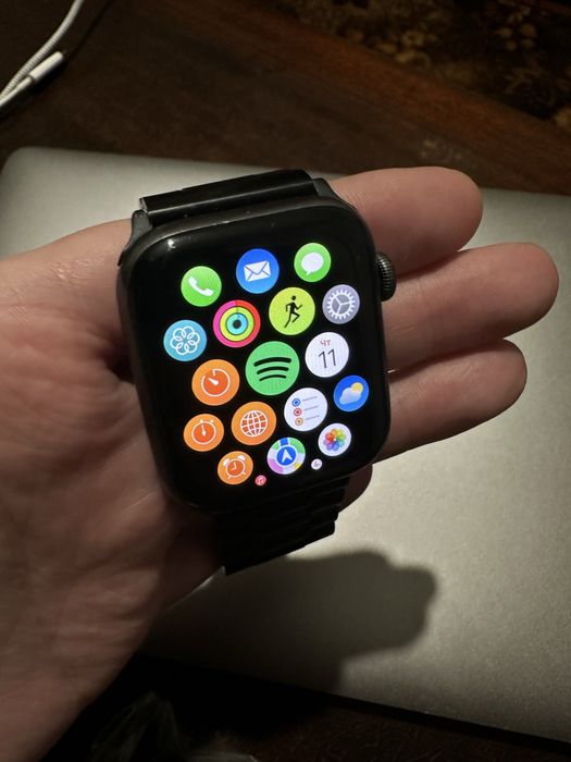 Apple Watch Series 5 Space Gray GPS + LTE