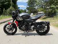 Triump trident 660 rok  2021 A2 naked hormet mt07 z750