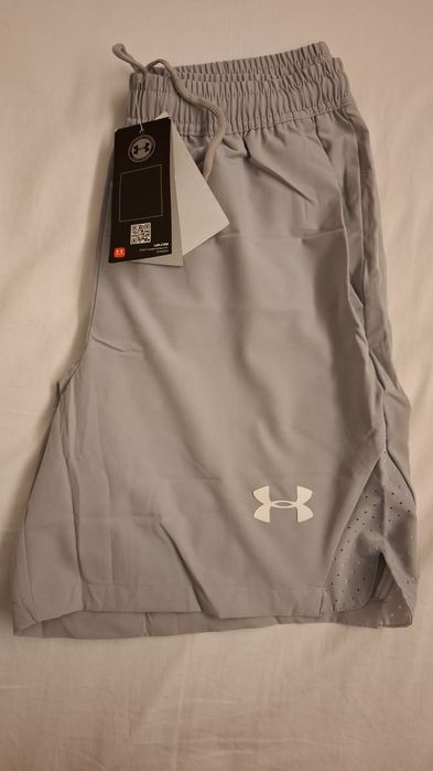 Calções desporto Under Armour