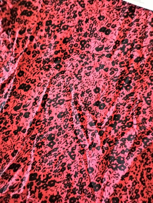 Sprzedam Sukienkę Dziewczęca rozmiar 140 nowa z metką