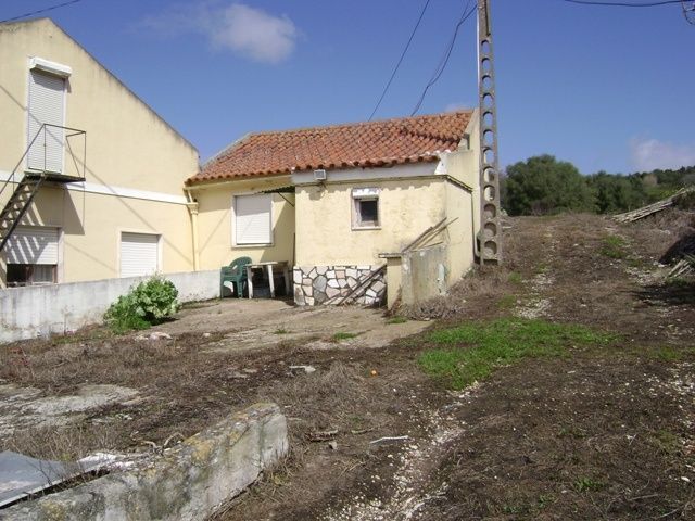 Terreno na localidade de Ponte de Lousa - Loures