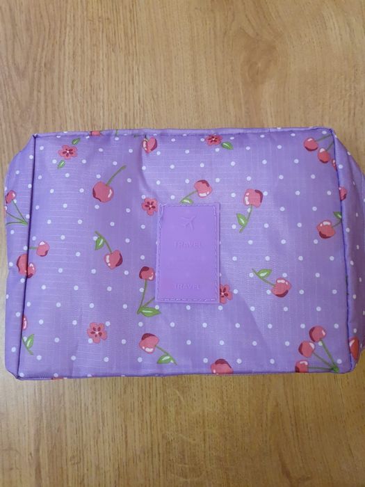 Органайзей / косметичка для путешествий
