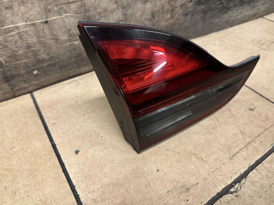Lampa tył tylna lewa w klapę opel zafira C