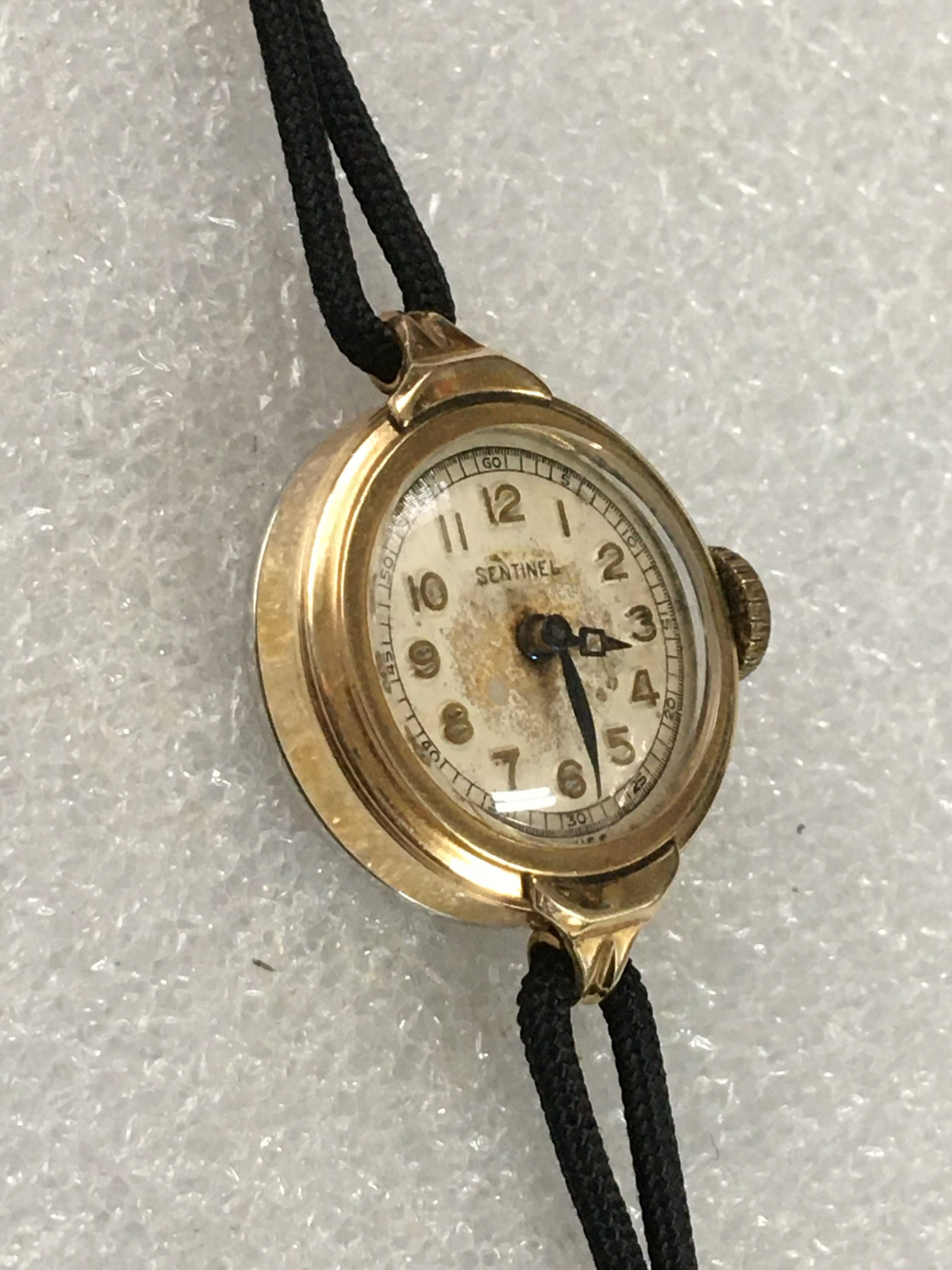 Kolekcjonerski damski zegarek mechaniczny SENTINEL Swiss Made