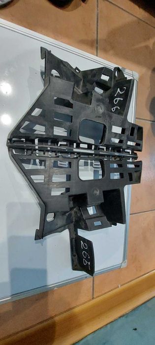 Кронштейны бампера переднего на Skoda Fabia 2