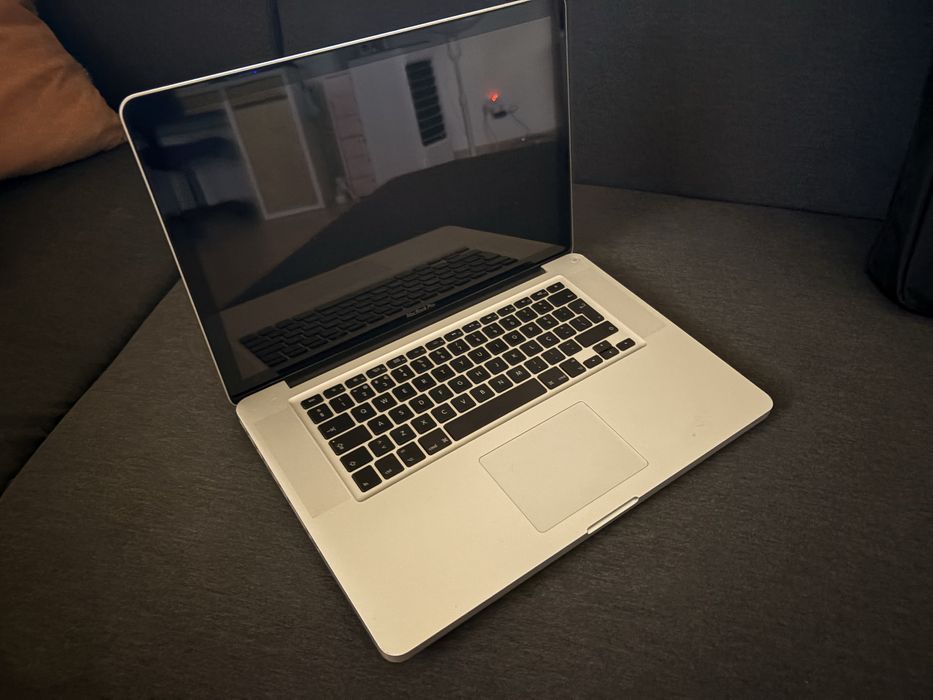 MacBook Pro Silver