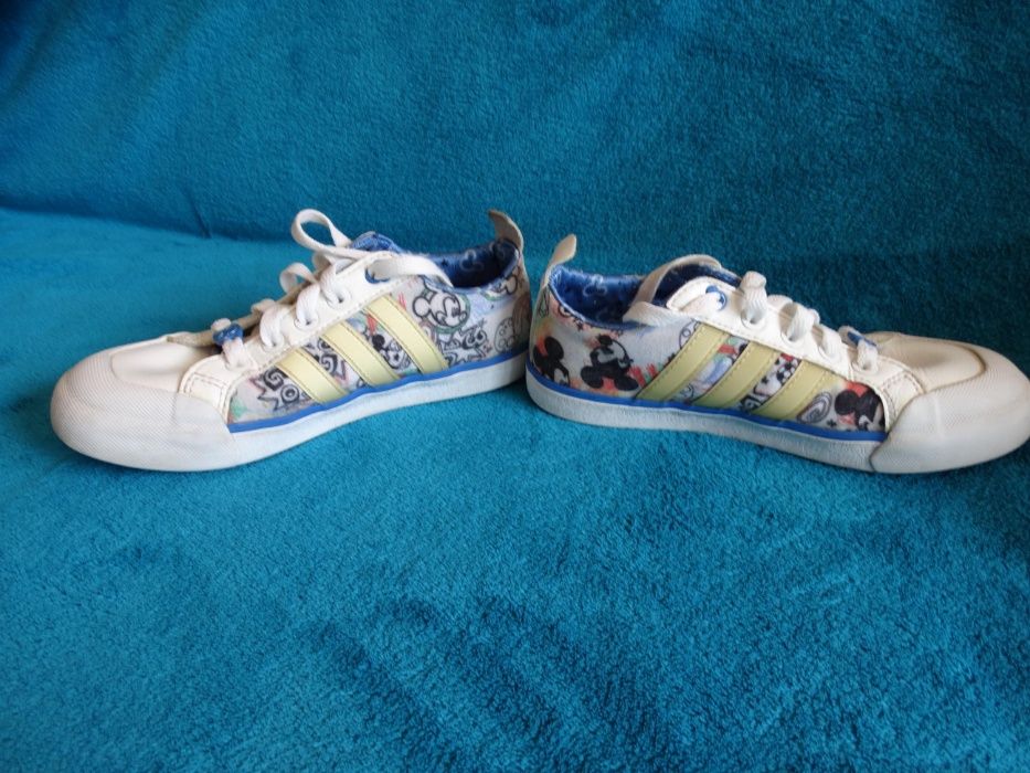 Buty Adidas wyjątkowe - Disney - r. 32