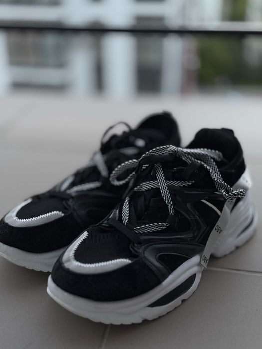 Чоловічі кросівки чорні