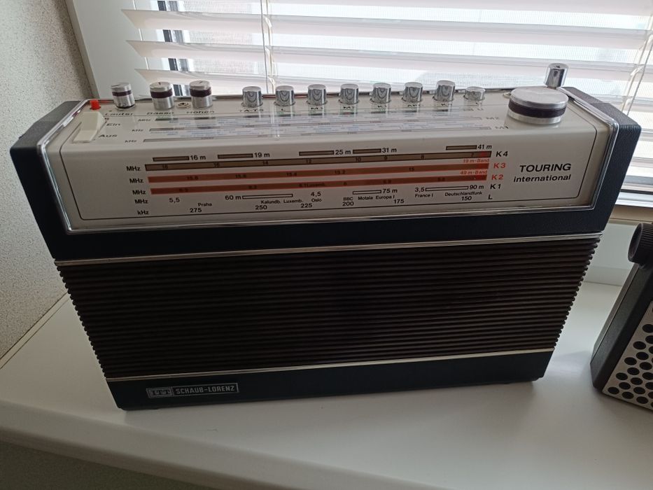 Продам радиоприемник ITT SHAUB-LORENZ TOURING 102