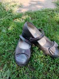 Туфлі шкільні для дівчинки