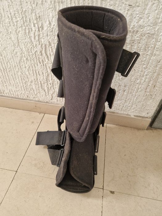 Bota ortopédica tam 45