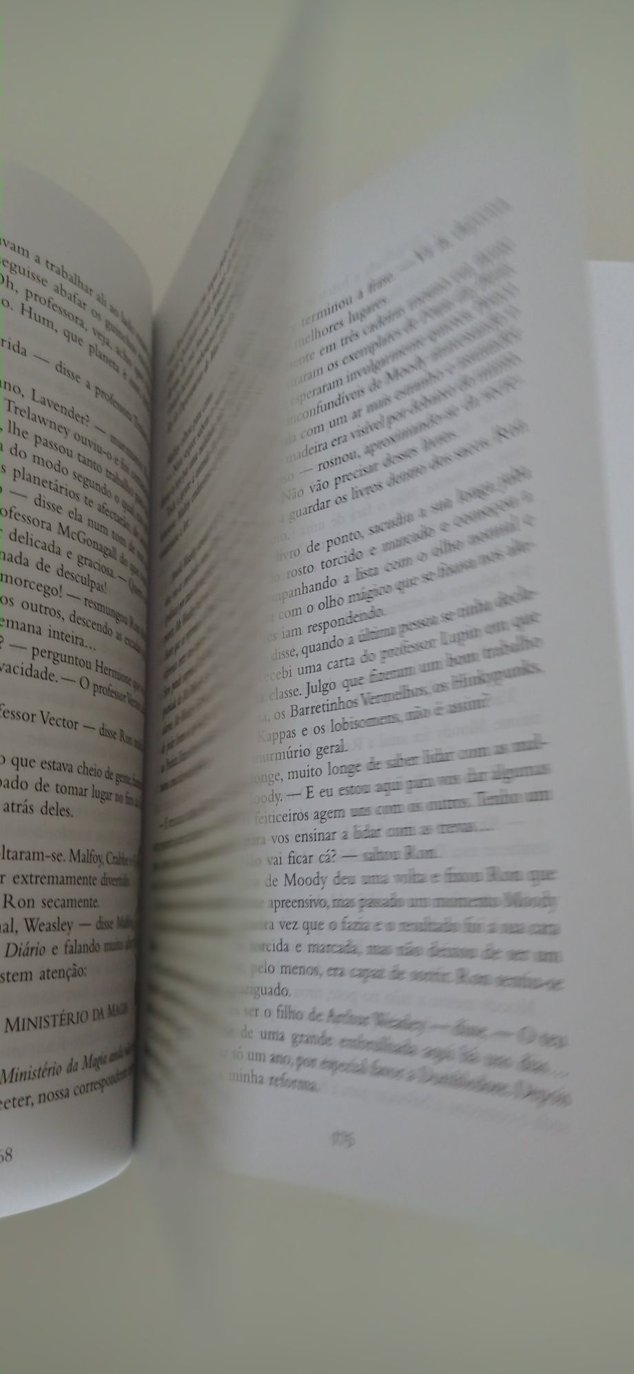 Livro "Harry Potter E o cálice de fogo"