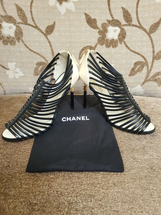 Sapato NOVO CHANEl tam 40,5