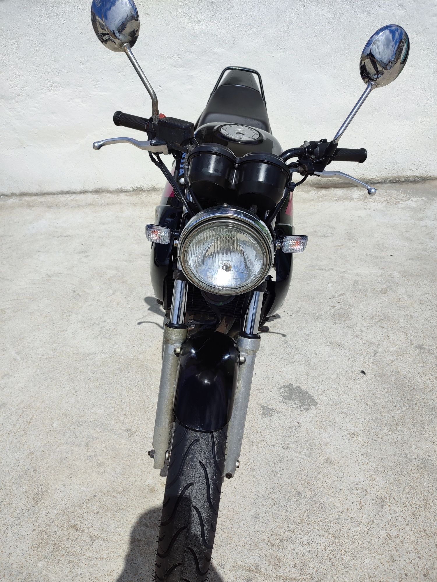 Honda CB 500 impecável