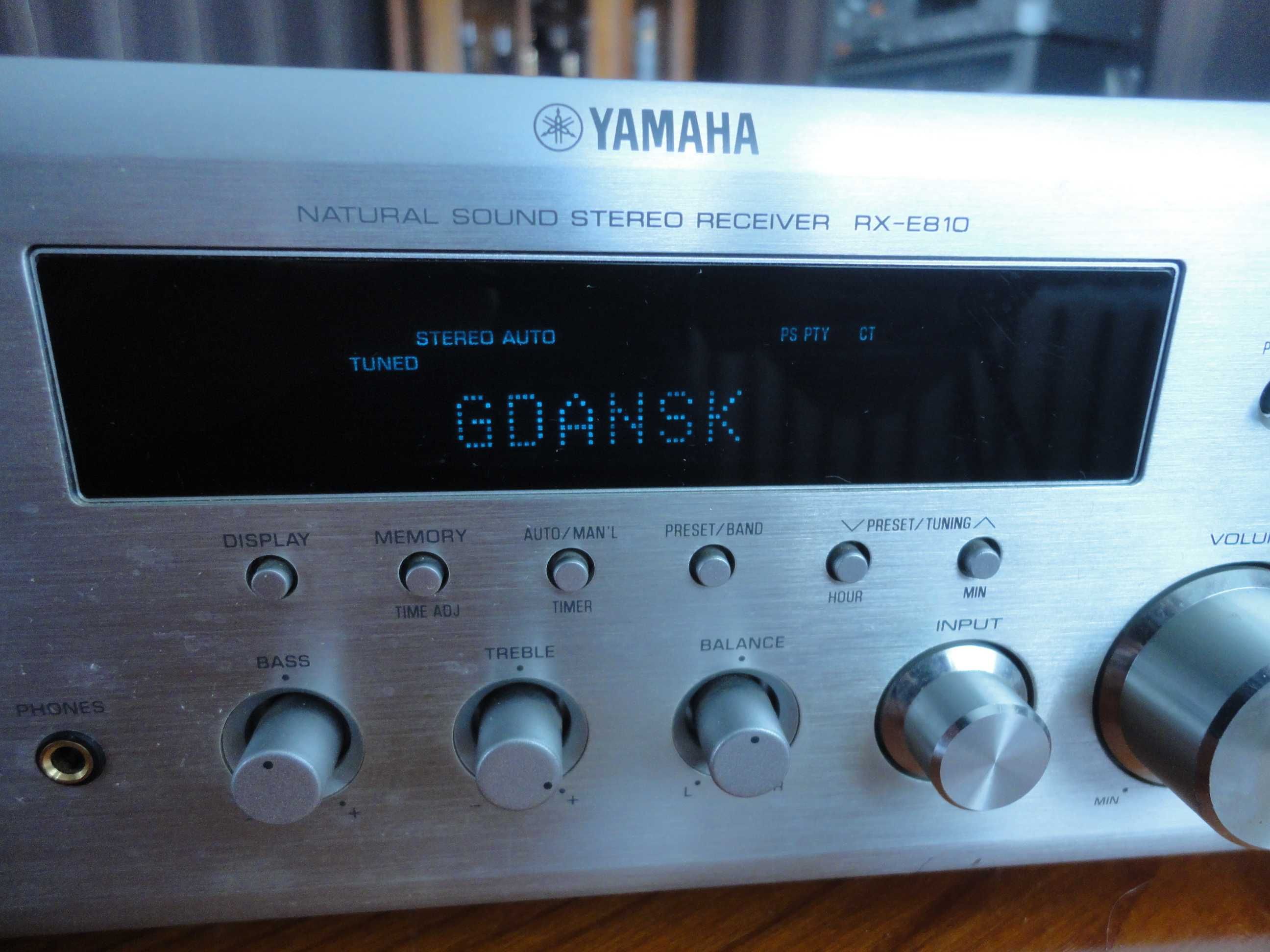 Amplituner Yamaha RX-E810