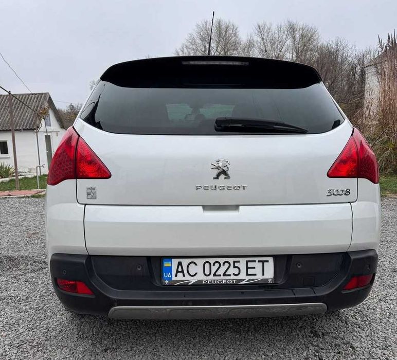 Peugeot 3008, гібрид, дизель, мотор 2.0, кінець 2013 рік