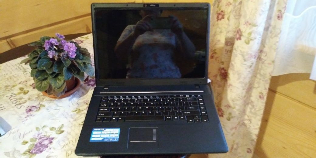 Laptop ARISTO Smart B 300