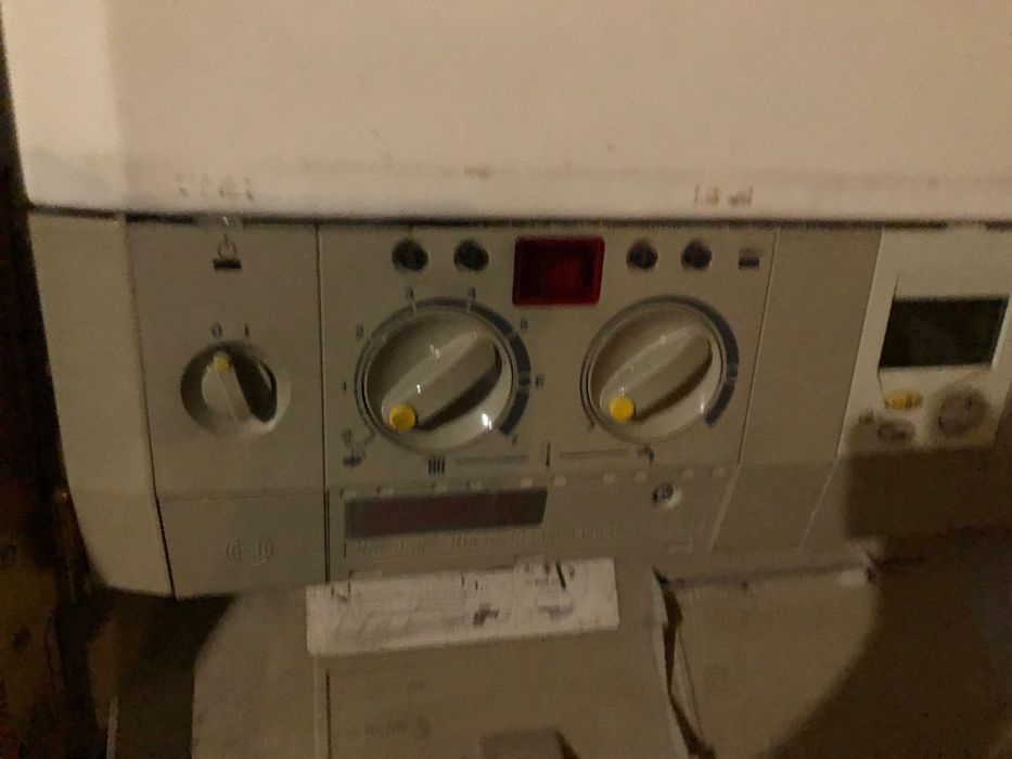 Caldeira a gás - aquecimento central - os radiadores e o toalheiro nao