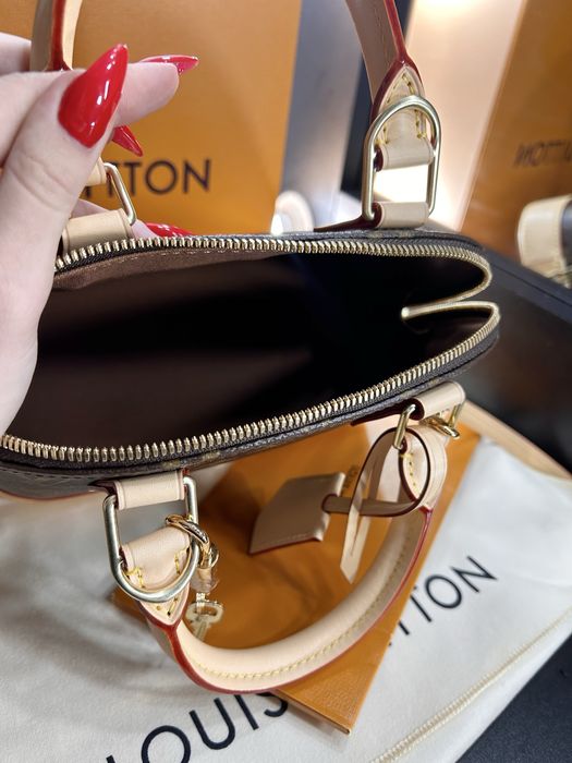 Сумочка Louis Vuitton Alma BB Оригінал