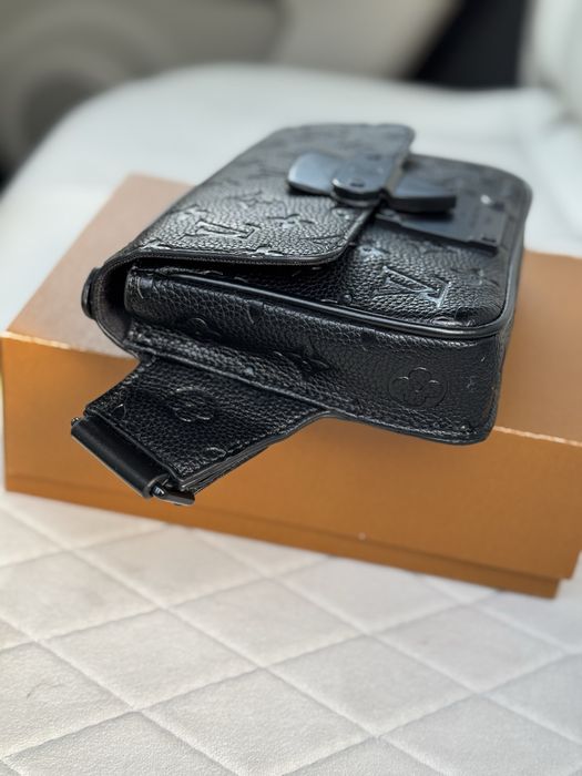 Мужская нагрудная сумка слинг Louis Vuitton