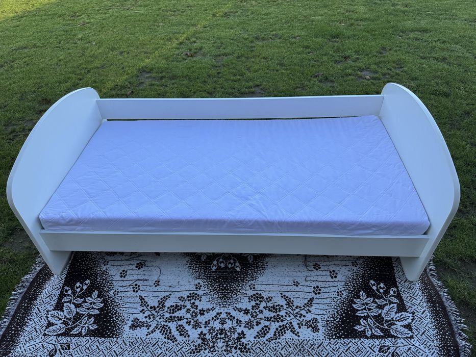 Sprzedam  łóżko dziecięcie