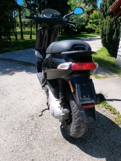 Piaggio Typhon 50ccm skuter (nie sr aerox speedfight)