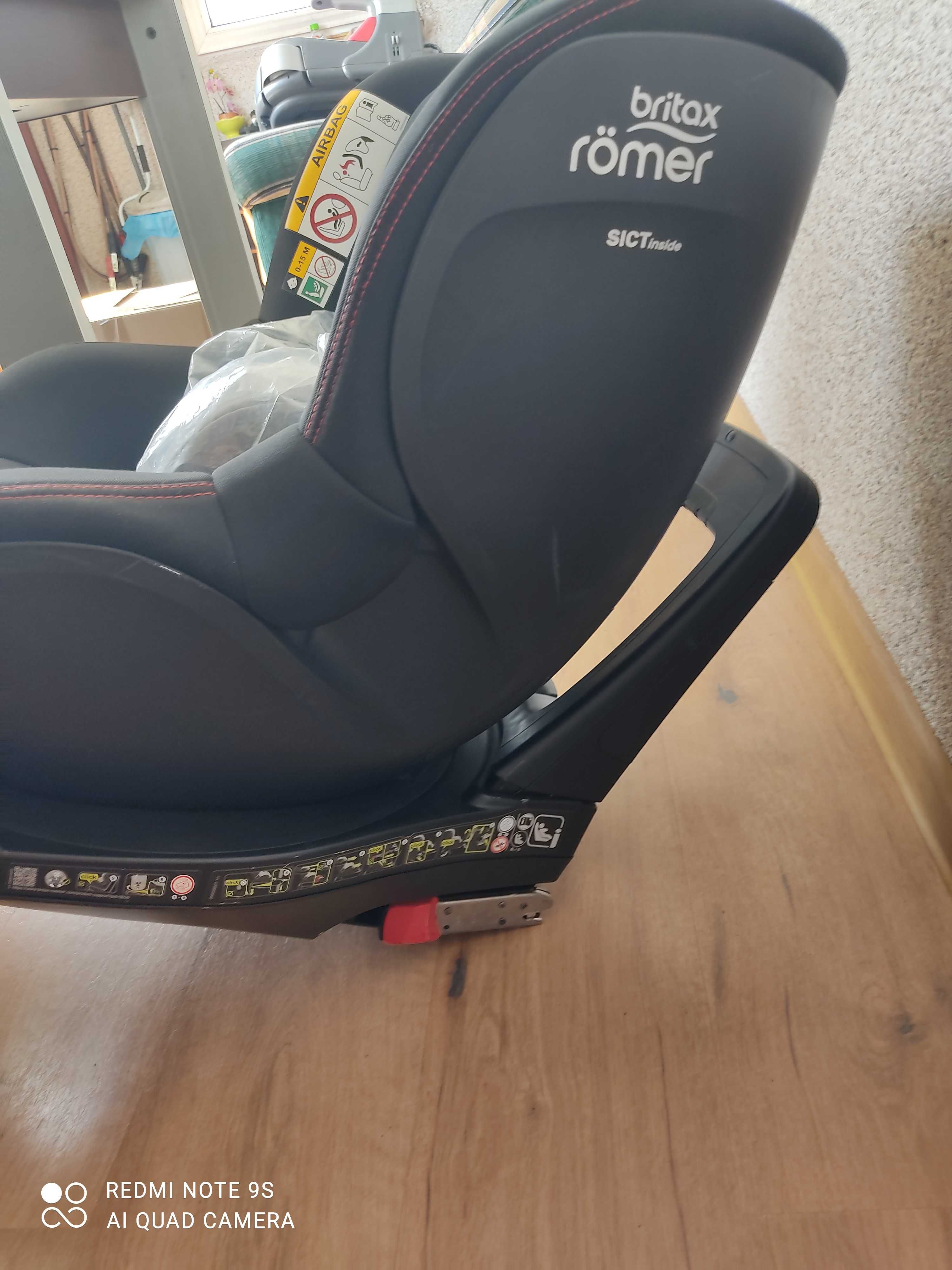 Fotelik Britax Romer Dualfix M isize 0-18kg