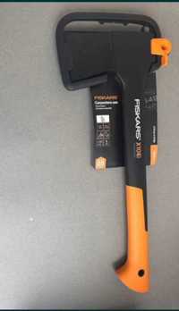 Сокира теслярська Fiskars S-X10