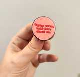 Pin przypinka różowa Taylor Swift Midnights Anti hero