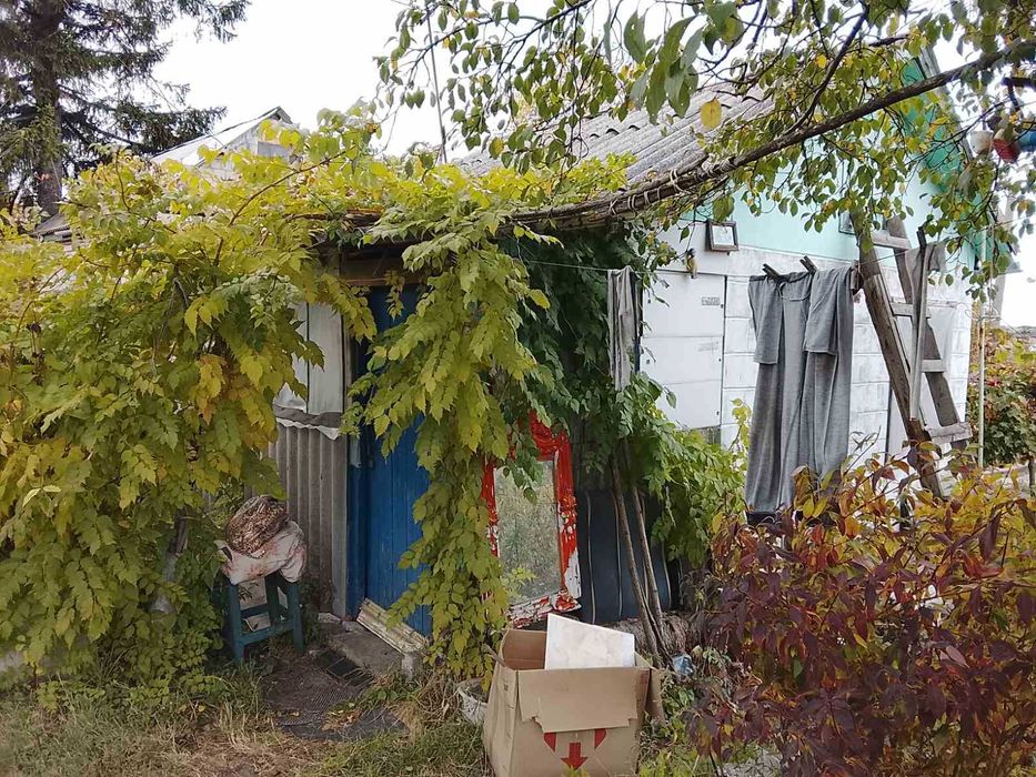 Продам дачний будинок