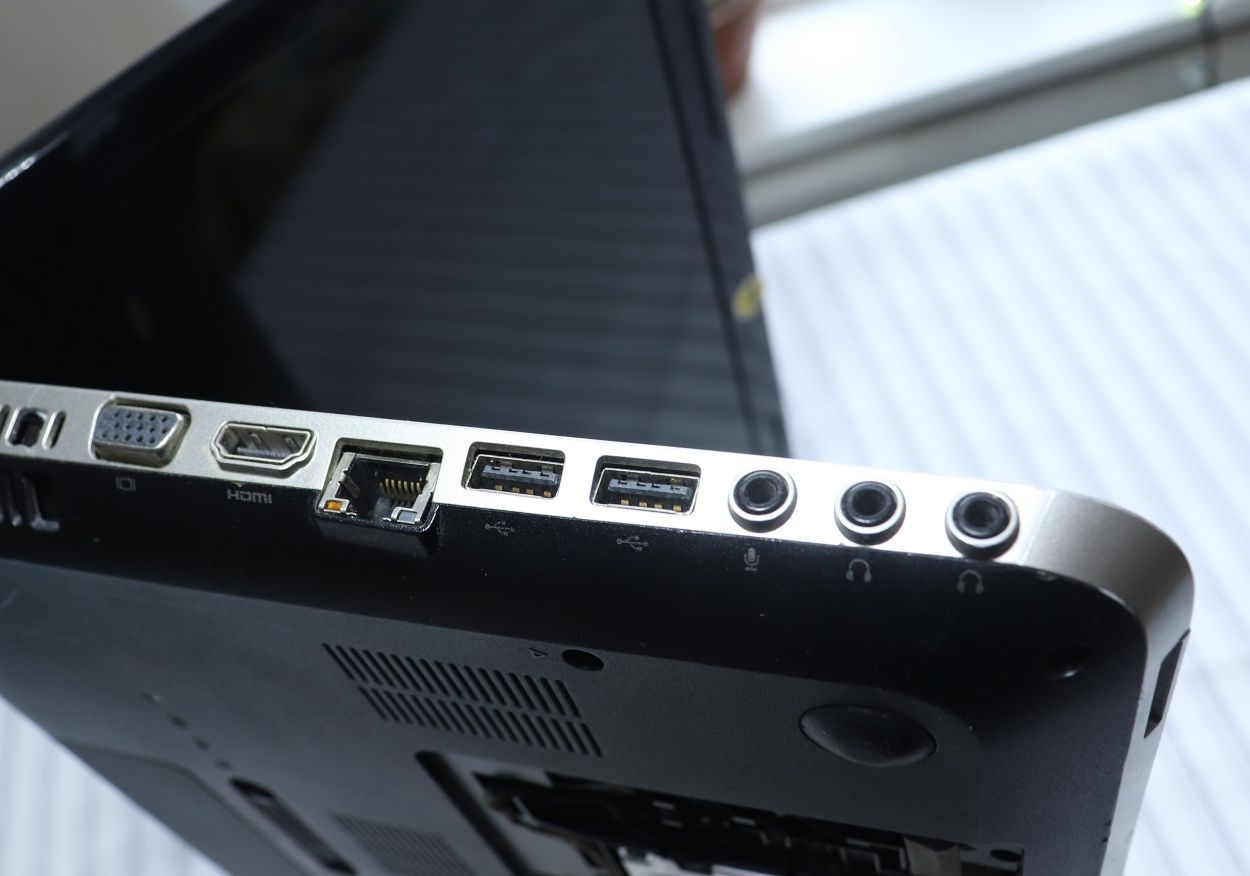 Ноутбук HP Pavilion dv6 (15.6; 4 Ядра, 16Gb, SSD 128Gb, hdd 500gb)