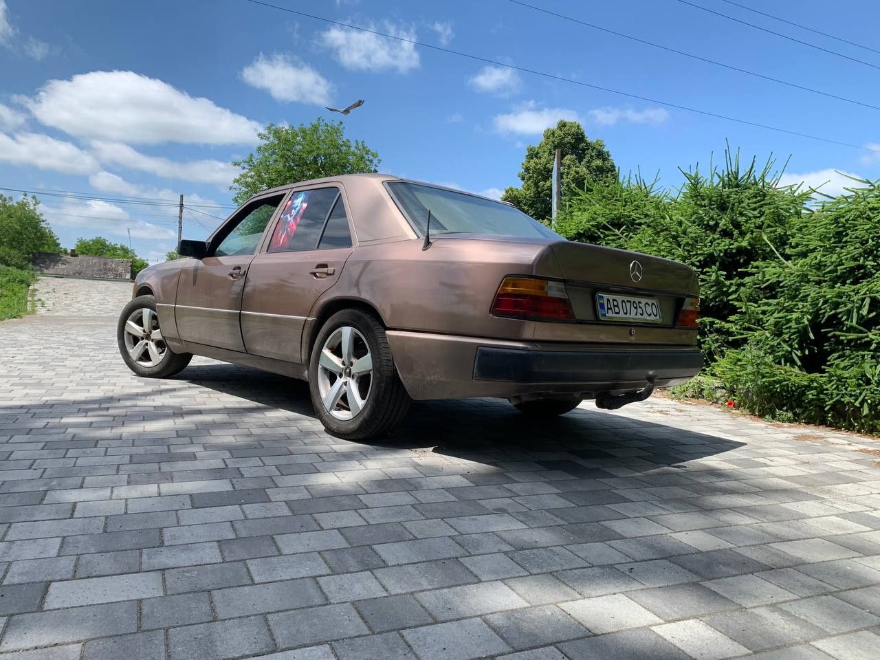 Мерседес W 124 1989