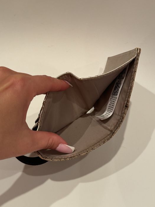 Гаманець Guess.