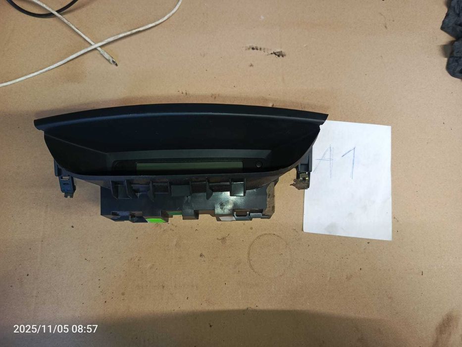 Wyswietlacz radia do renualt laguna 2 polift