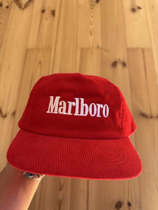 Nowa 90s Marlboro Vintage czapka sztruksowa czerwona