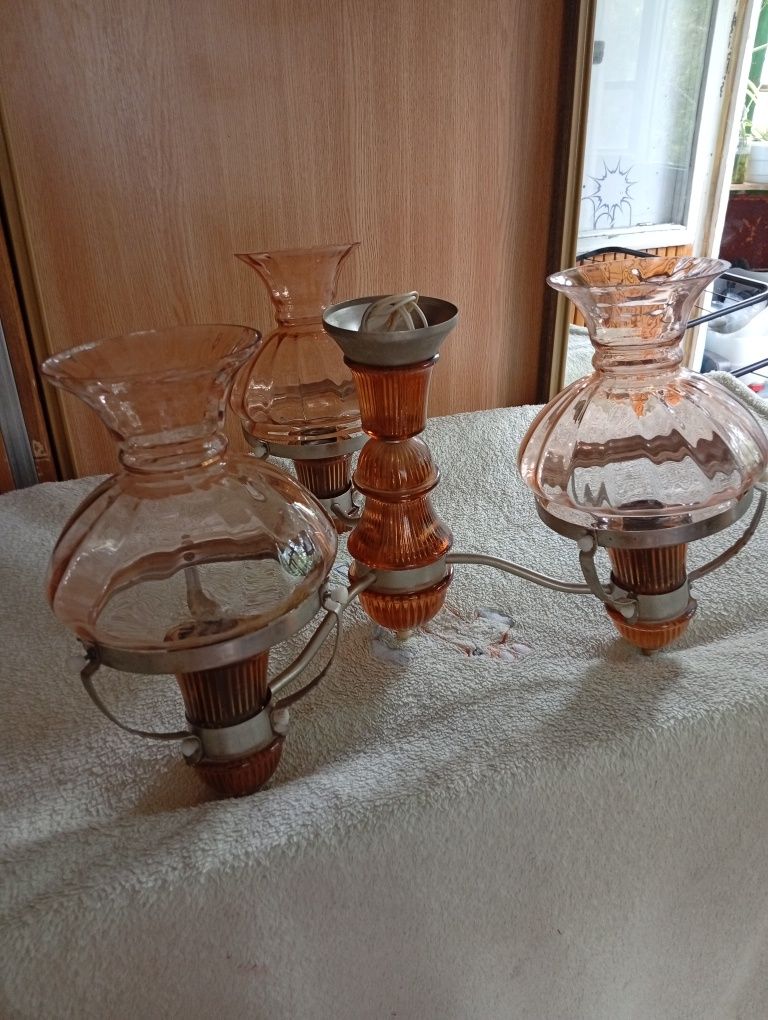Бесплатно отдам люстру