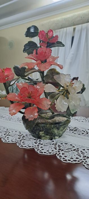 Bonsai em pedra Jade forma de flores