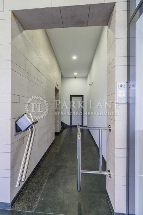 Продаж Окрема будівля 3000м2 Лобановського Червонозоряний Соломенский