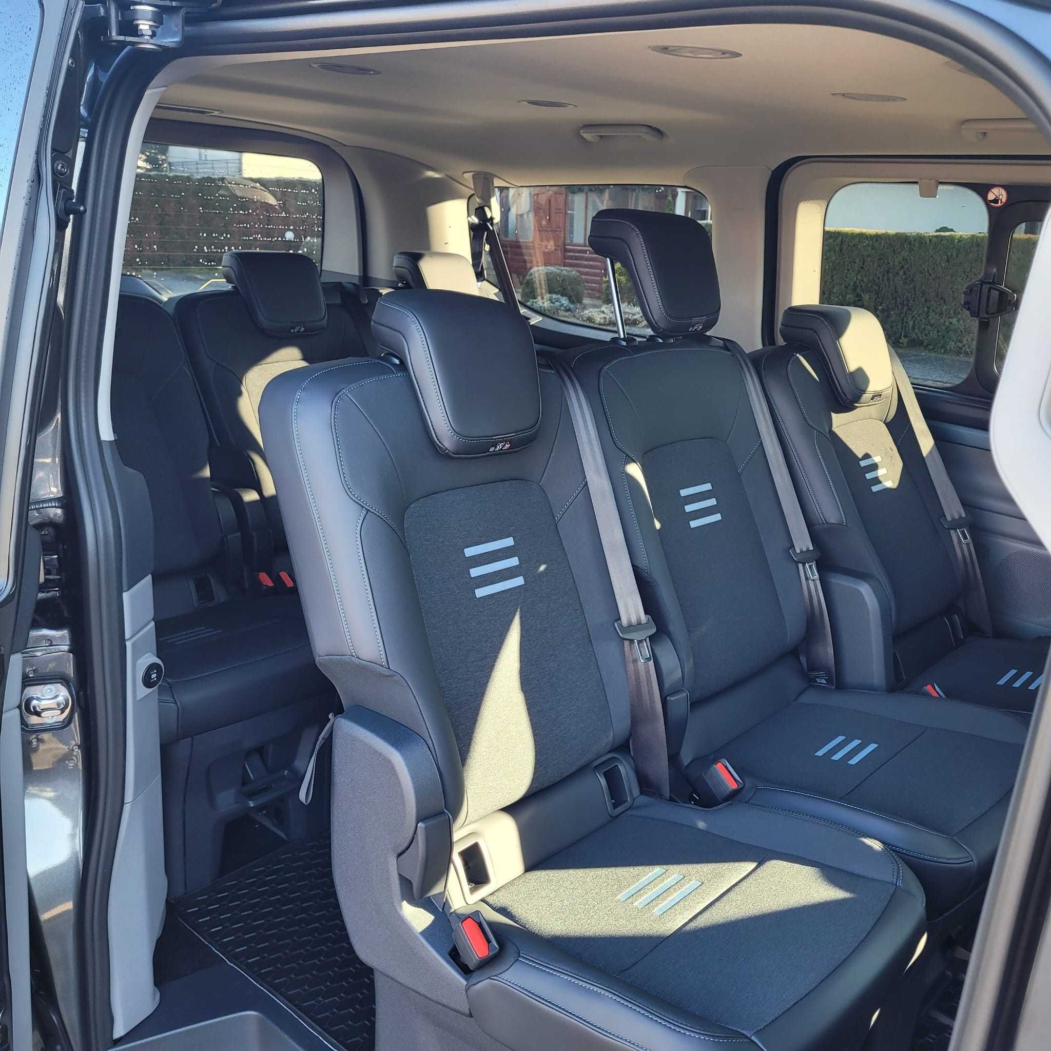 Ford Tourneo Custom 2024 – 8-osobowy, 4x4, automat - wynajem