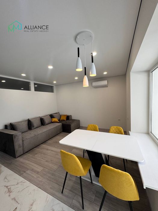 Продам в Центре 3 ком.кв.на Сергея Подольского