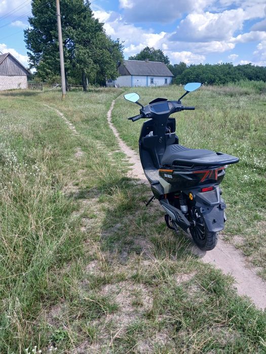 Продам електро скутер ідеальний стан