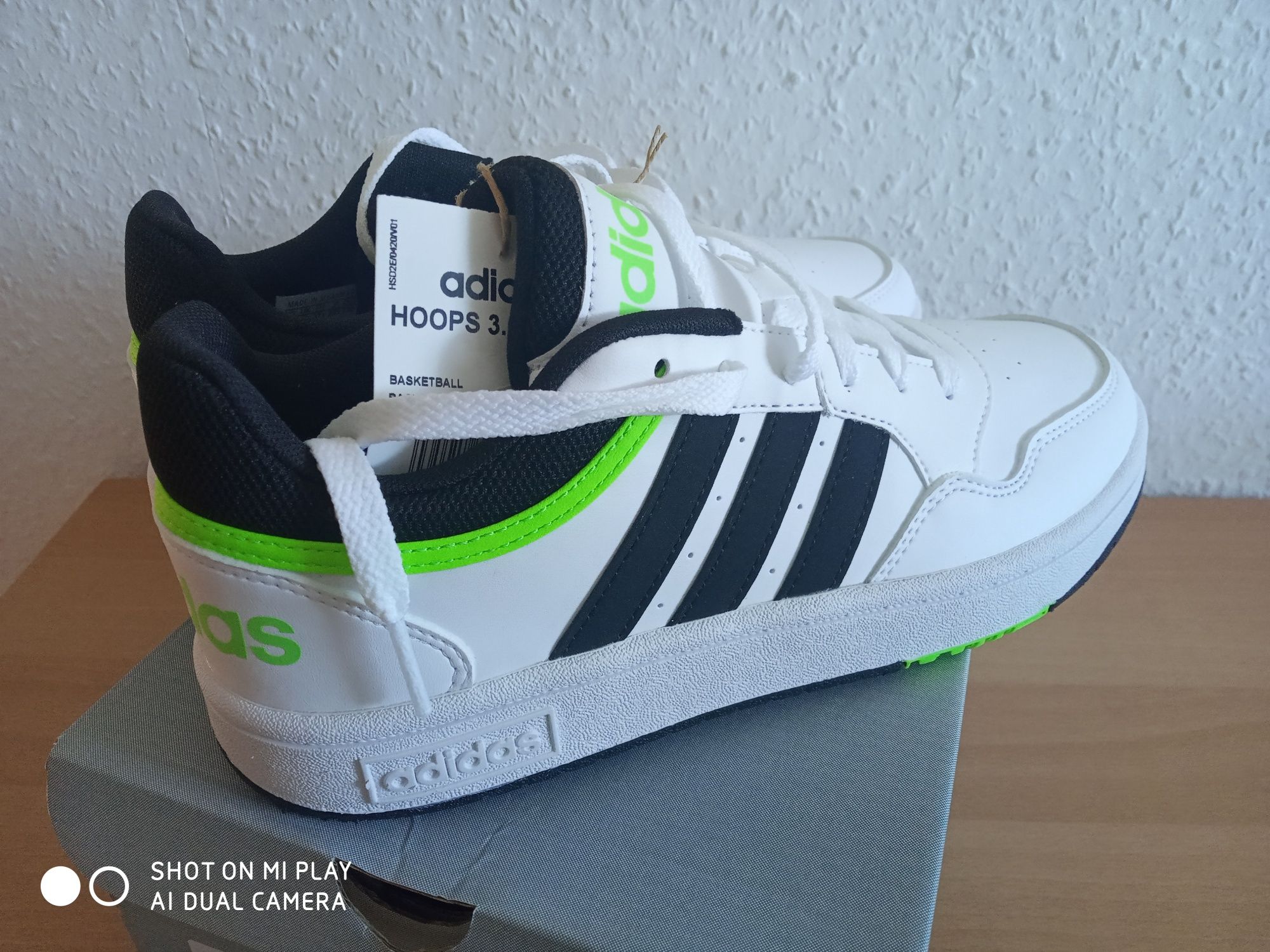 Жіночі кросівки Adidas. GWO428. 37,5р. Оригінал.