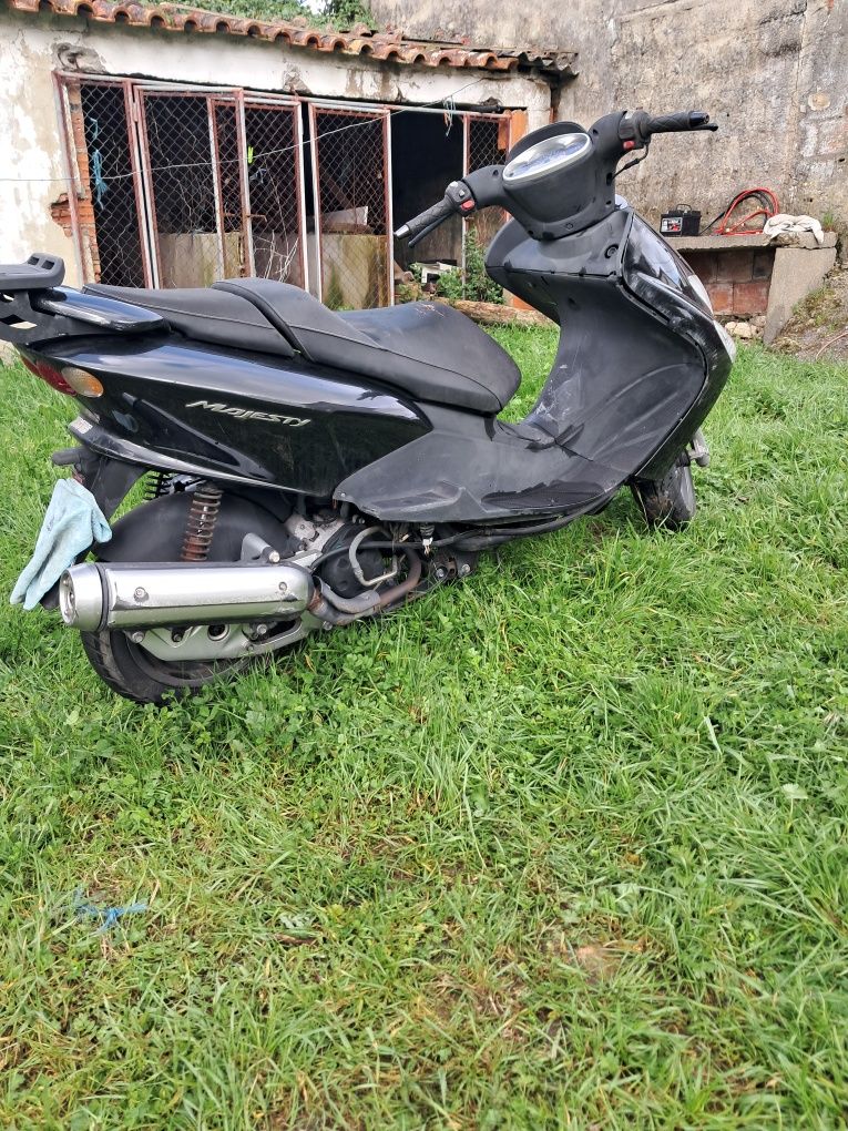 Yamaha majesty 125